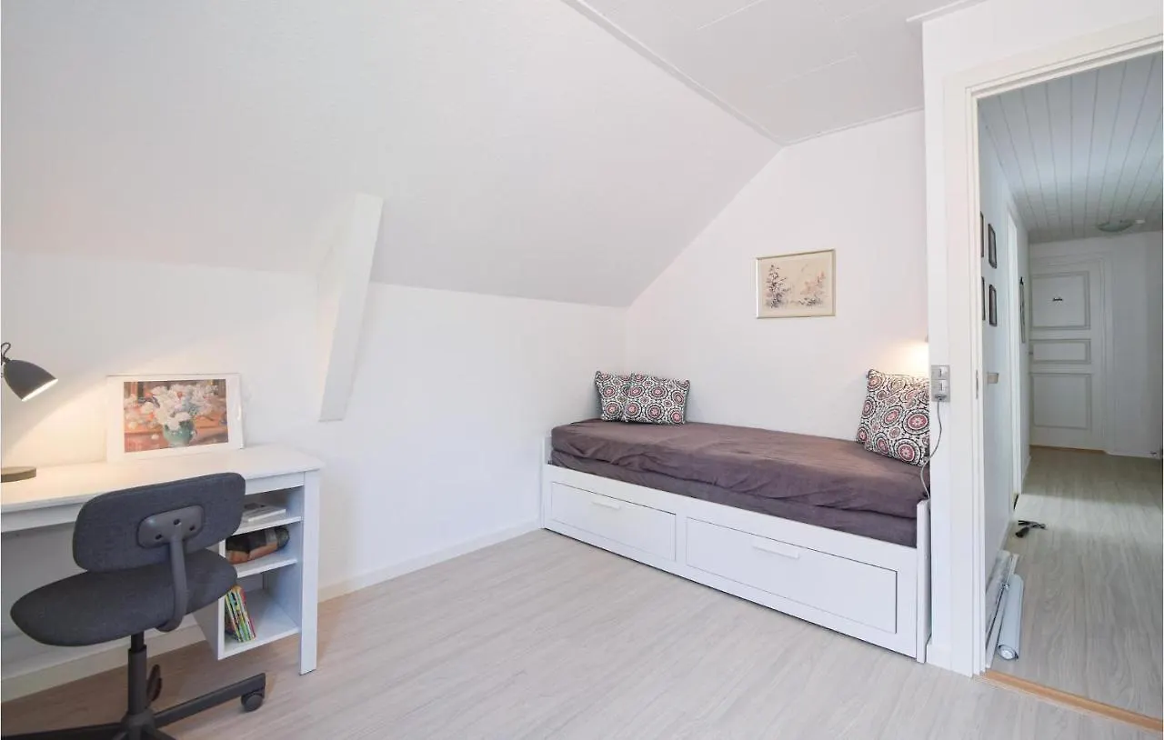 Nice Home In Randbl With Kitchen Randbol